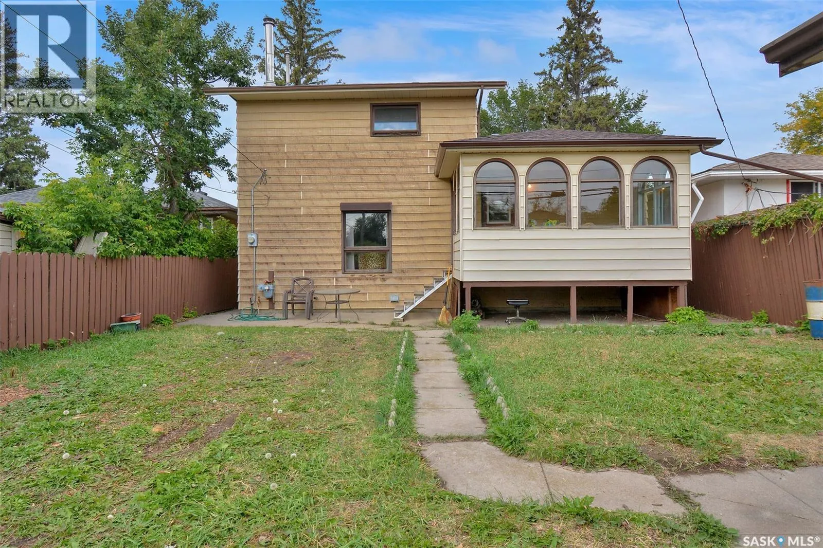 2807 20th STREET W
