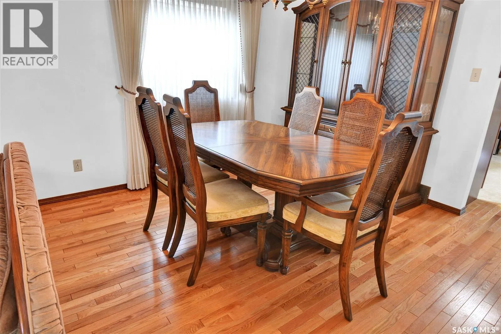 2807 20th STREET W