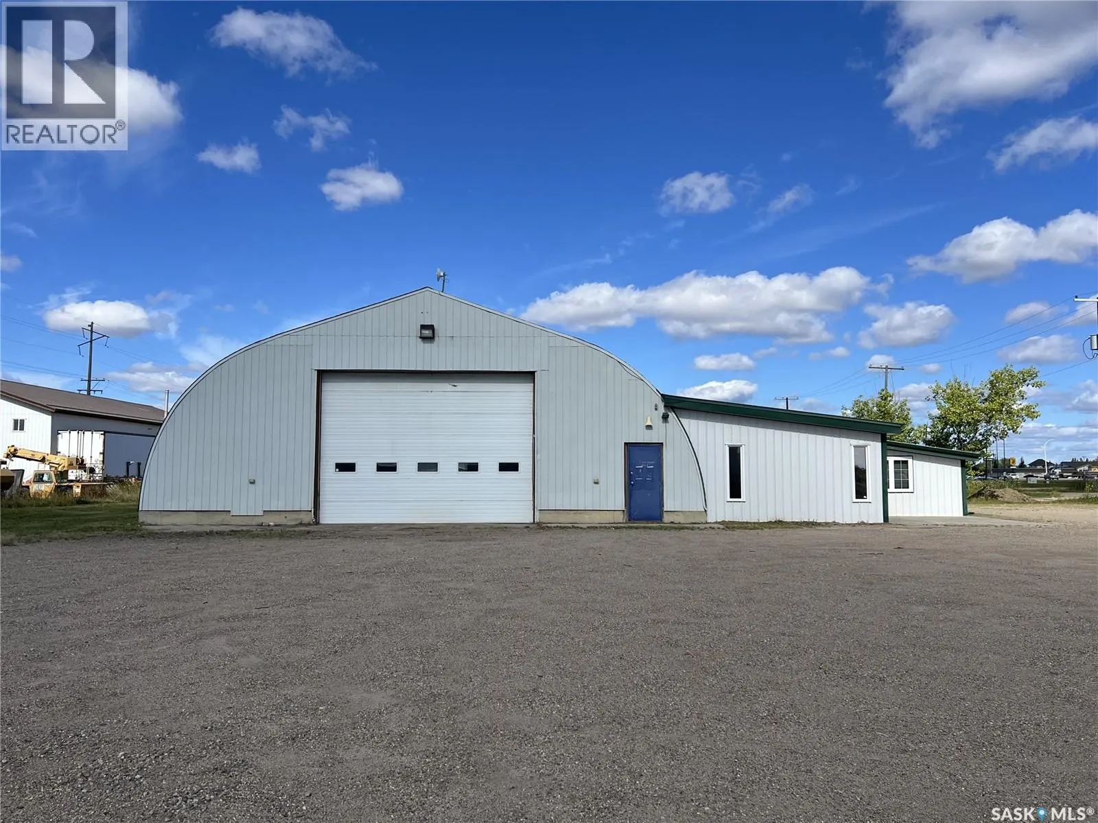 5 & 7 Commercial CRESCENT