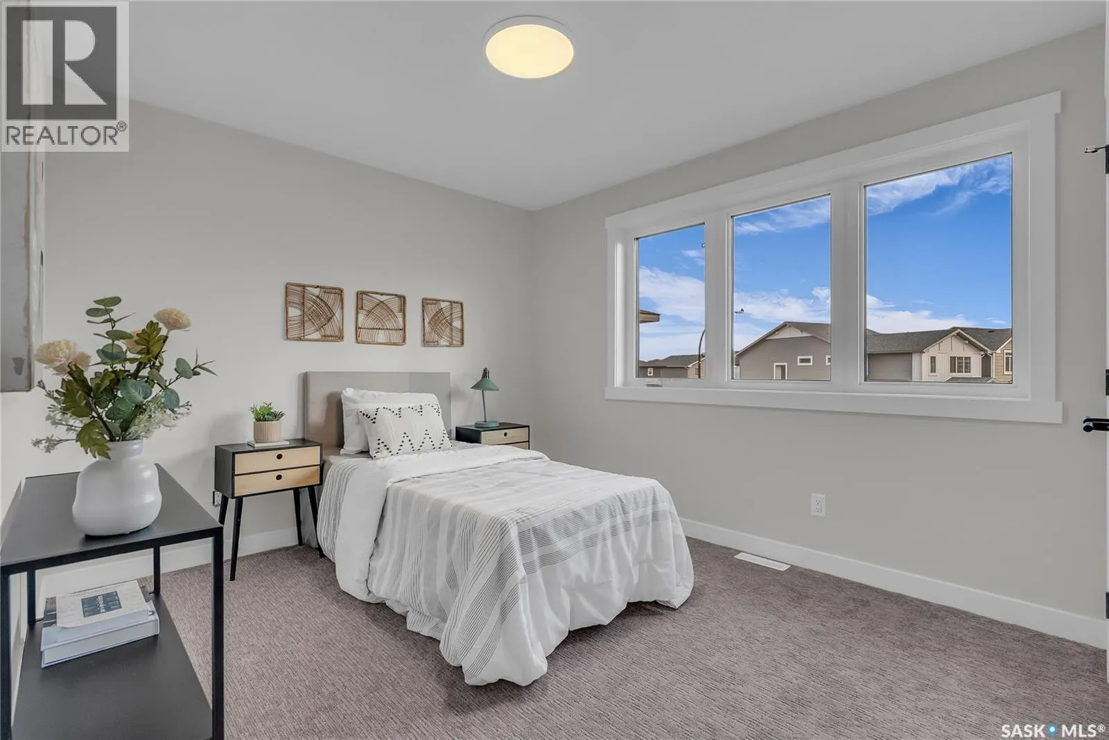 431 Doran CRESCENT
