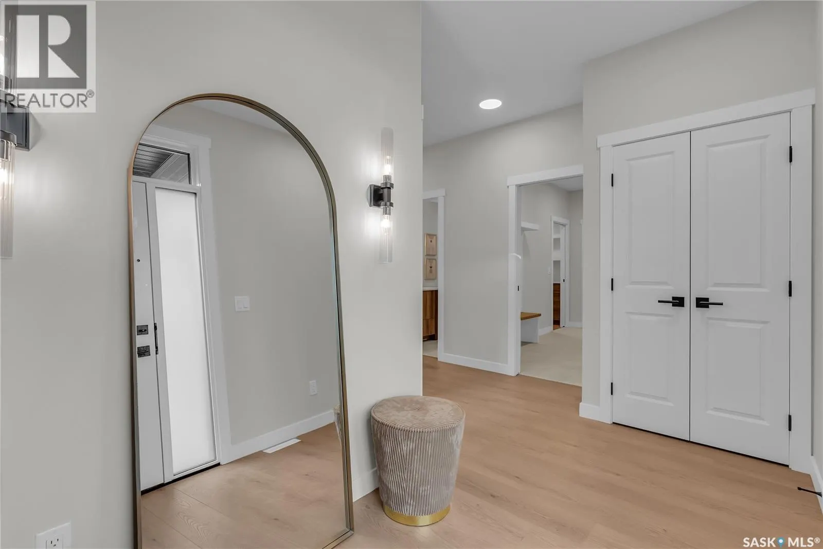 431 Doran CRESCENT