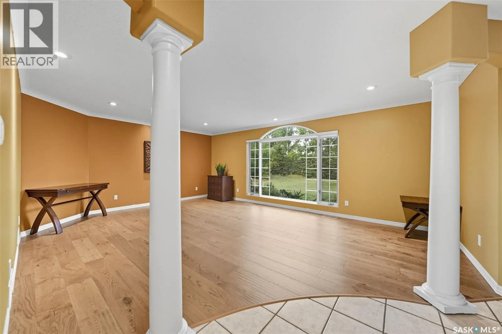 2 Redwood PLACE