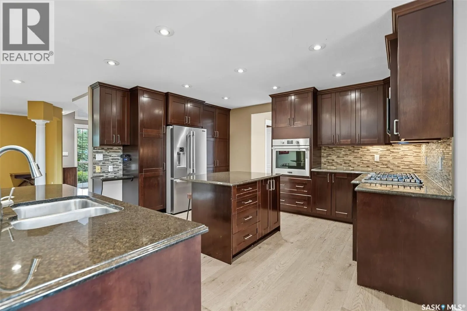2 Redwood PLACE