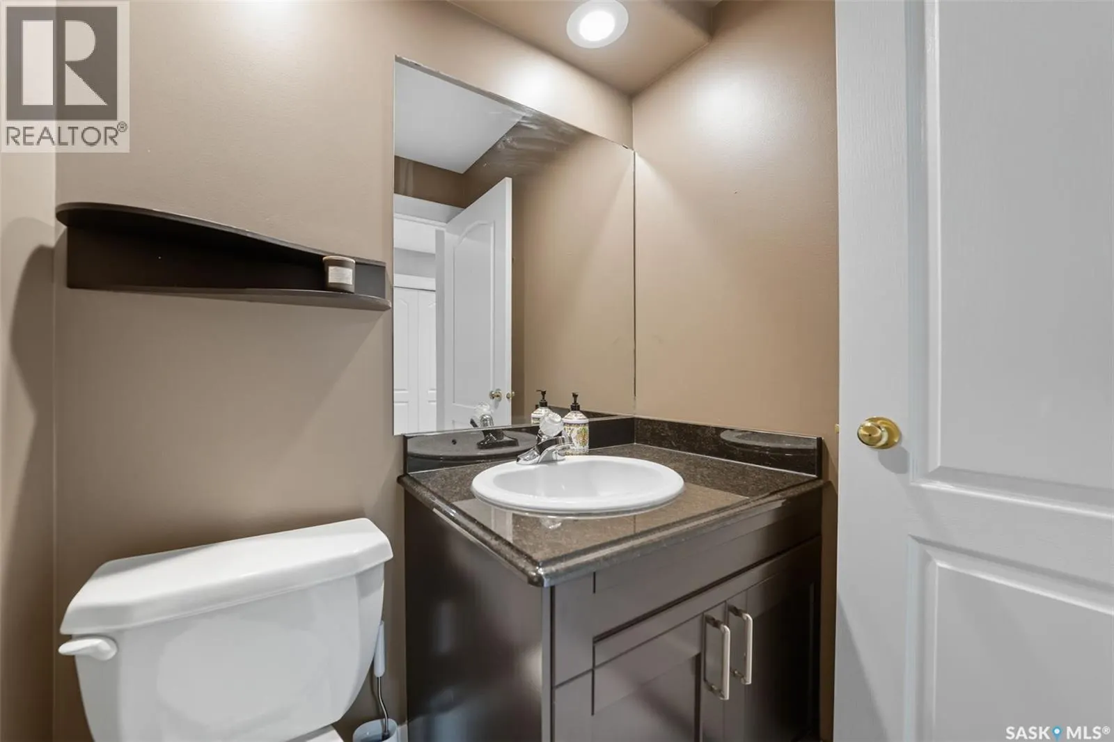 2 Redwood PLACE