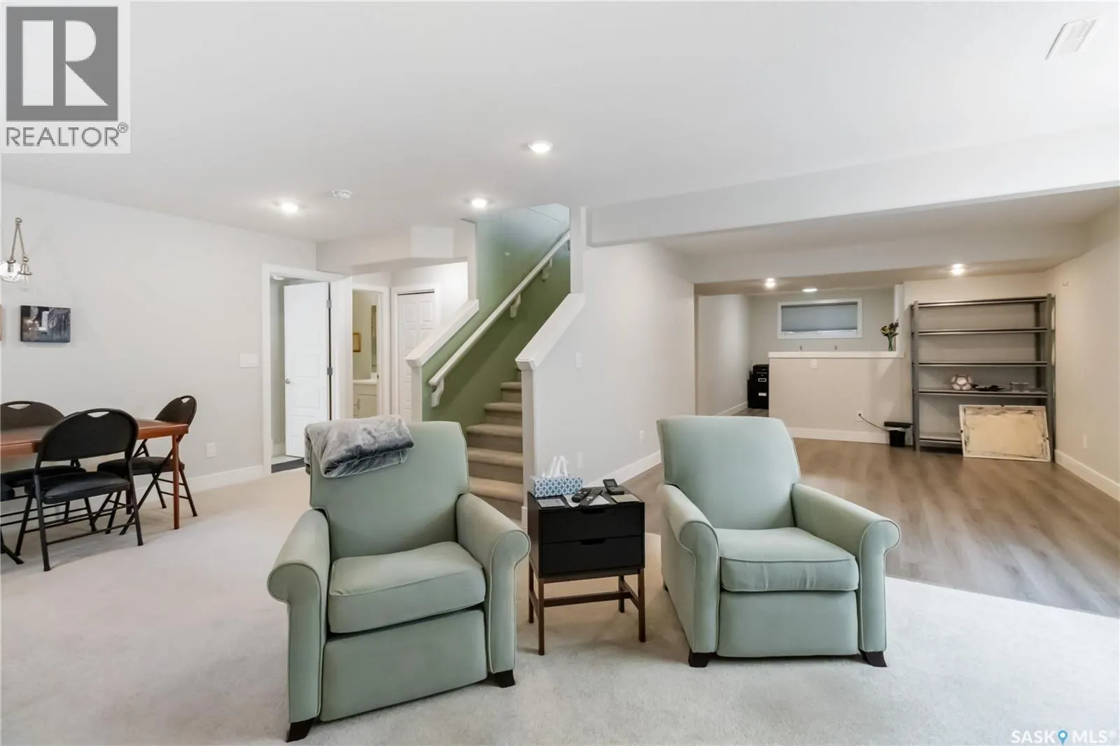 5 435 Palmer CRESCENT