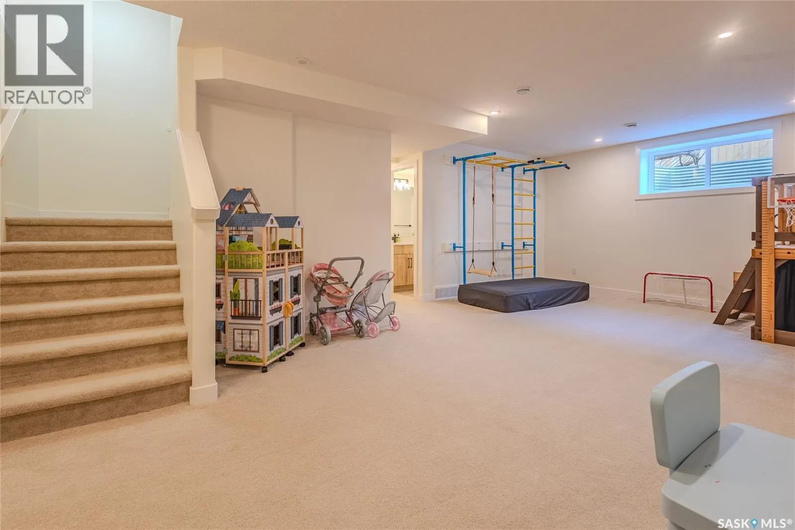 170 Keith WAY