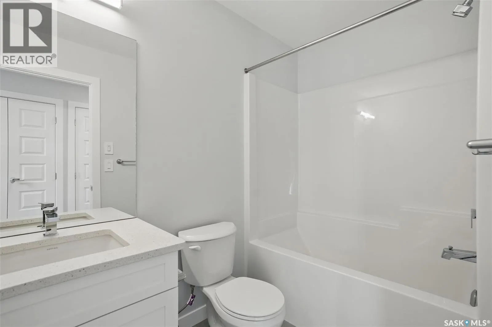 222 Antonini COURT