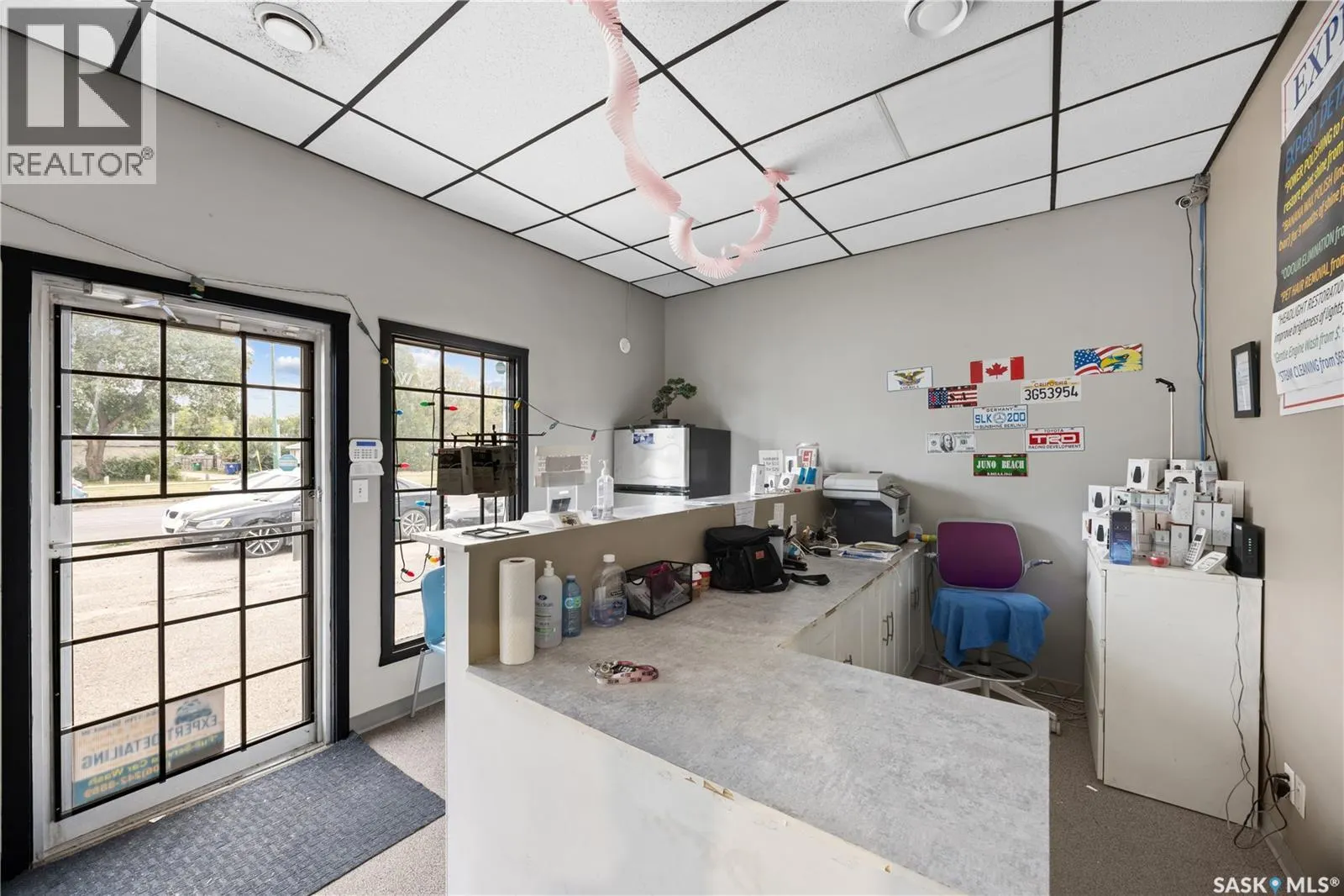 1004 17th STREET W