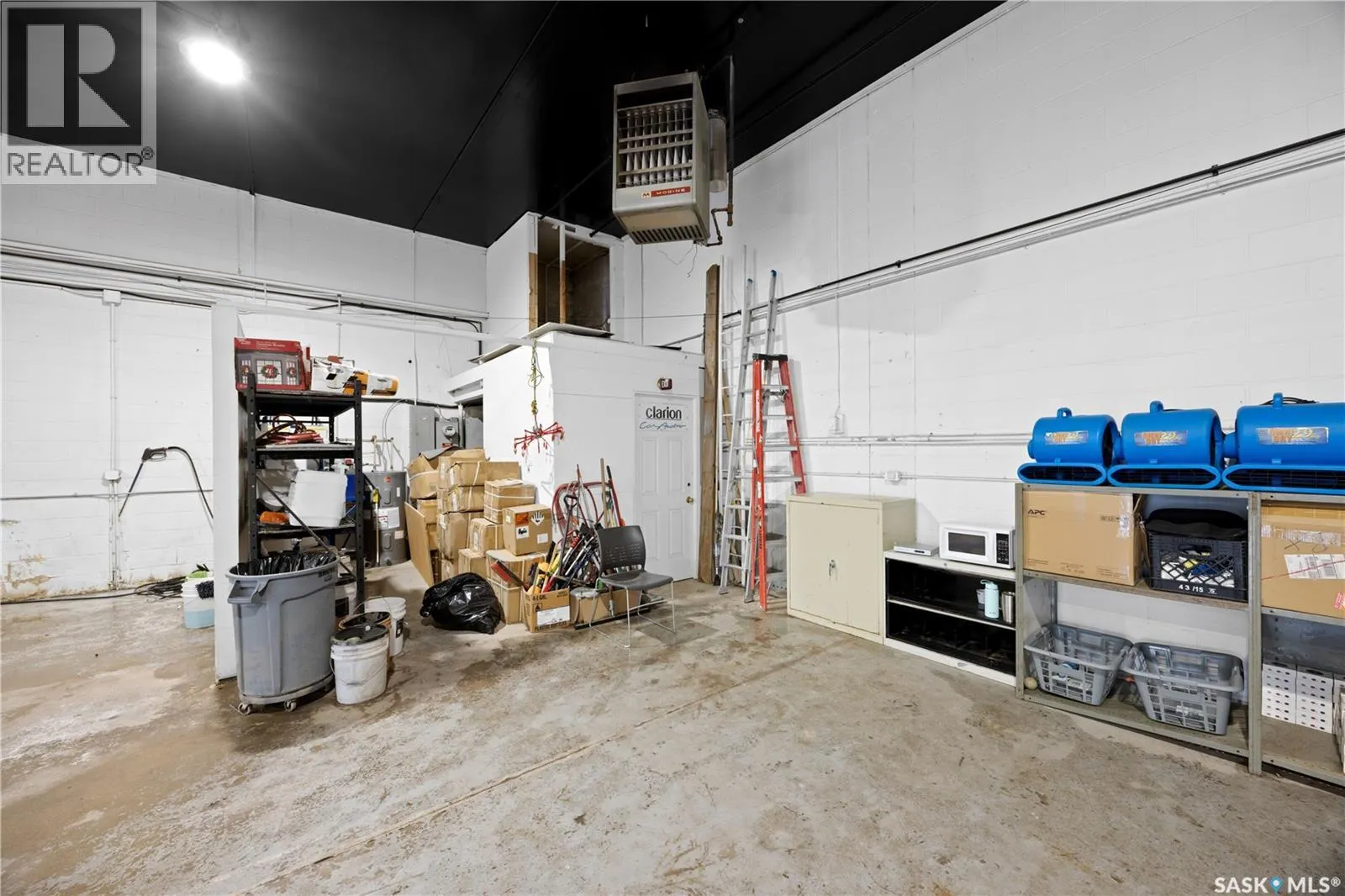1004 17th STREET W