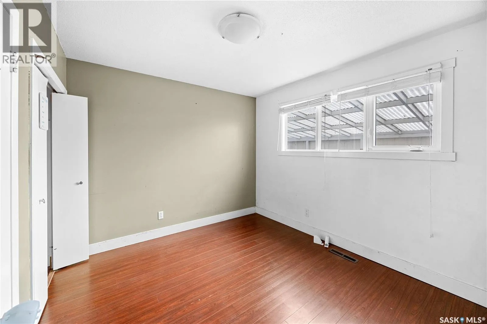 3002 Eastview