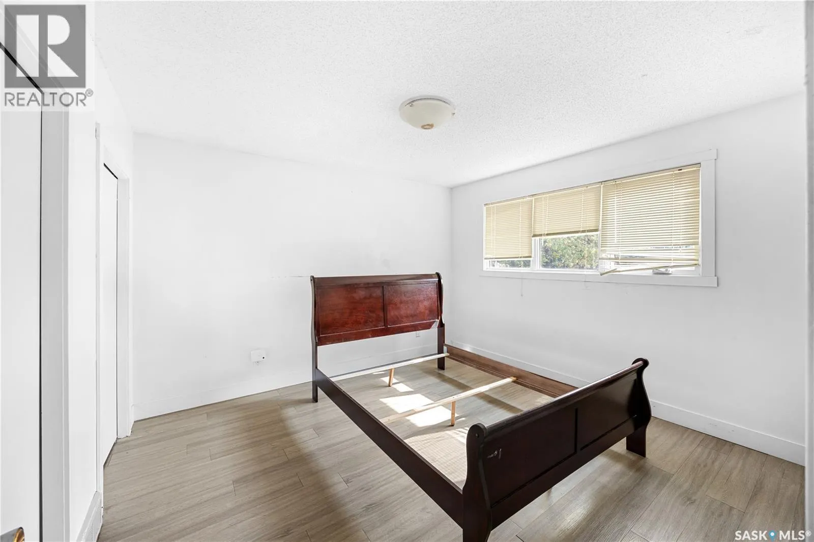 3002 Eastview