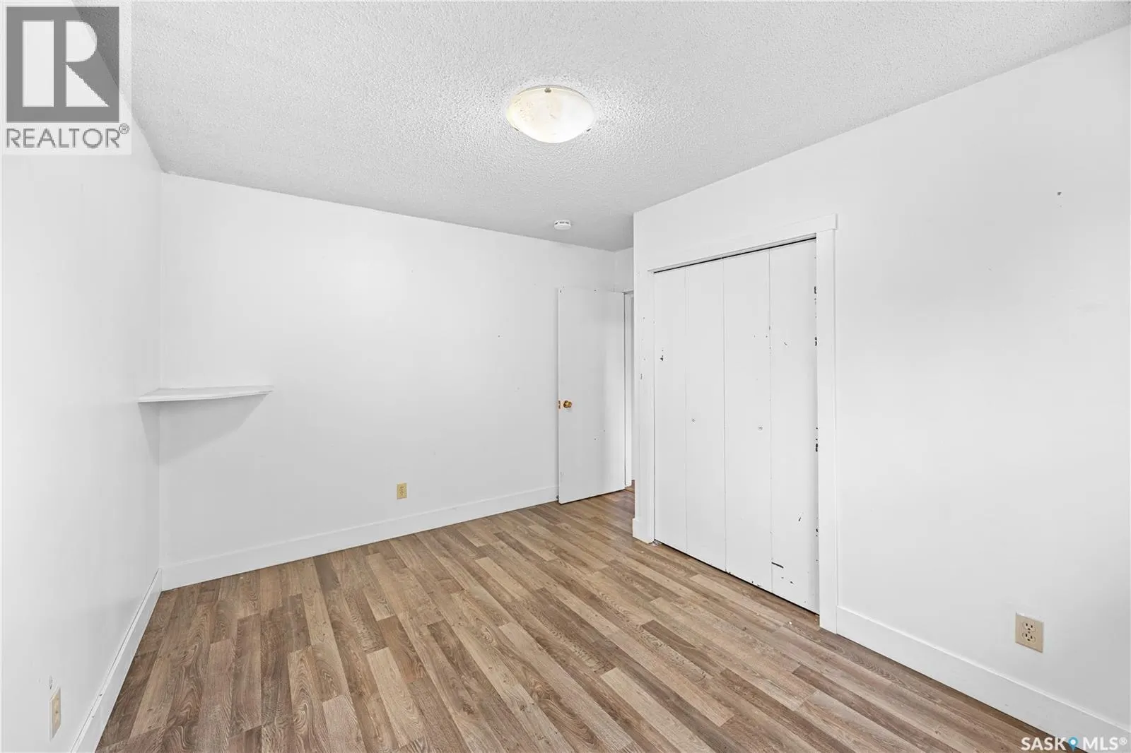 3002 Eastview