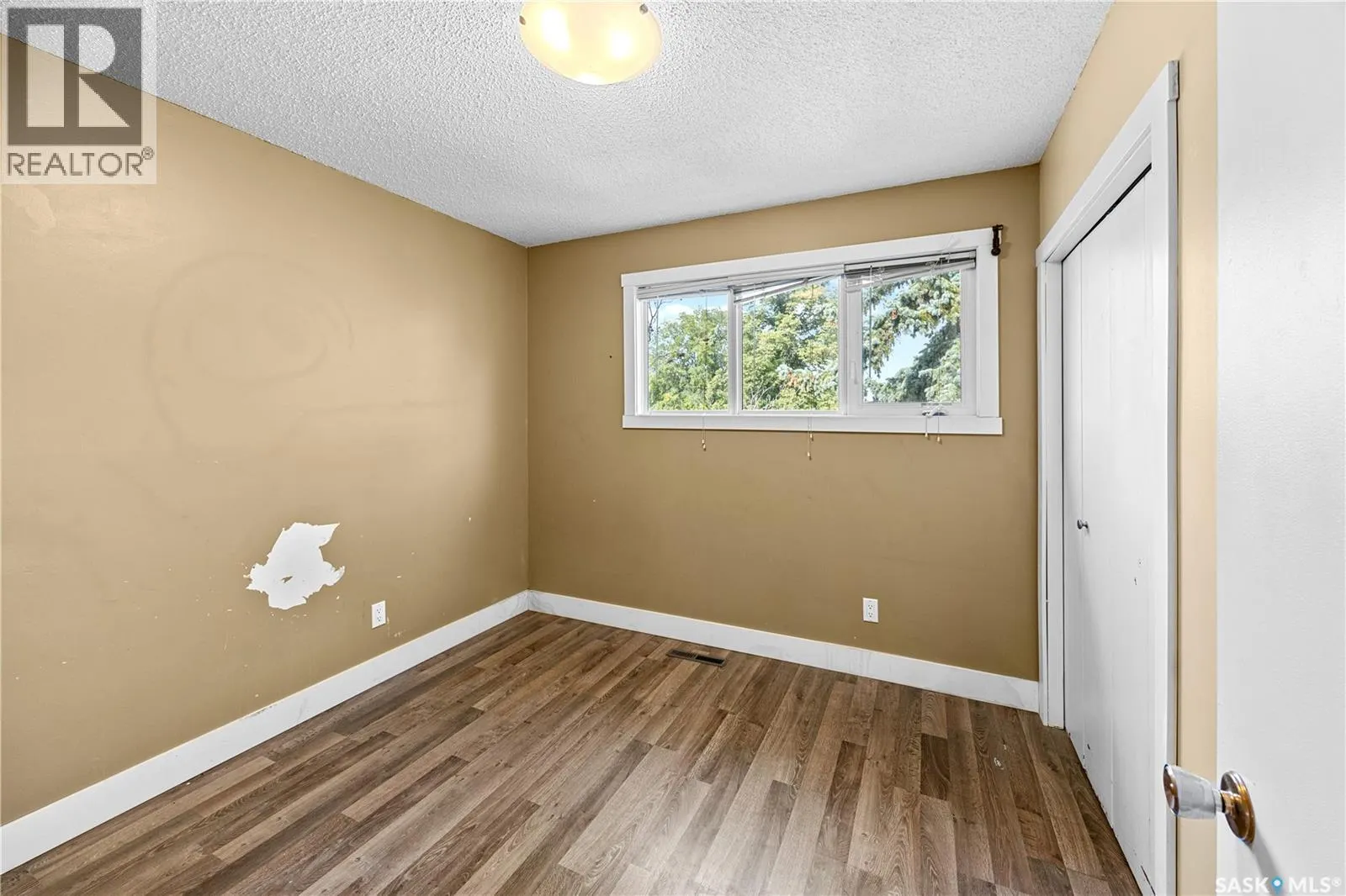 3002 Eastview