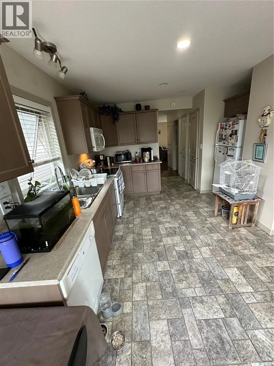 902 Glenview COVE
