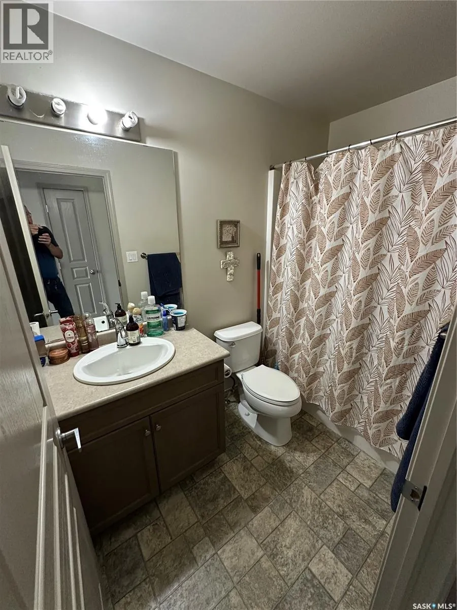 902 Glenview COVE