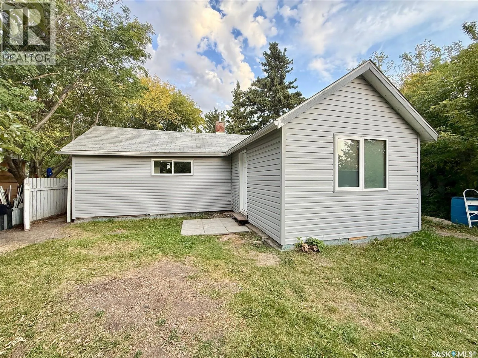 536 6TH STREET