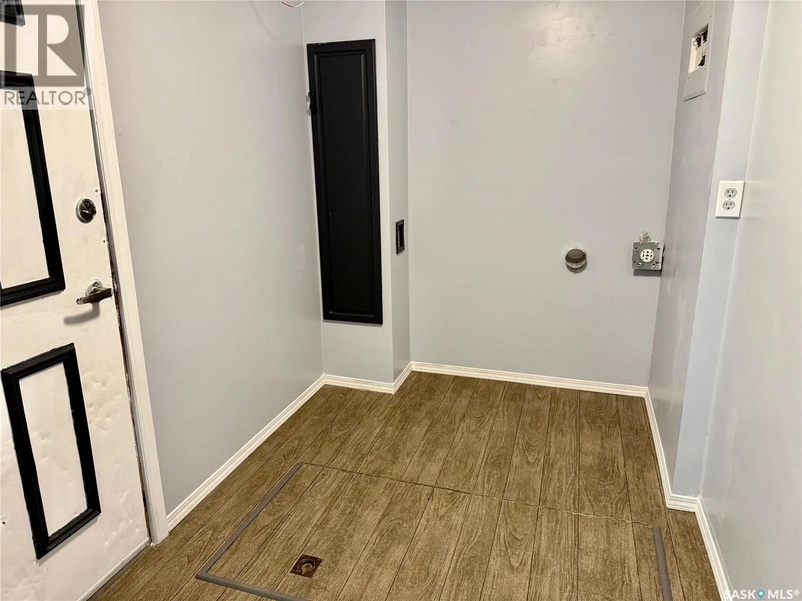 536 6TH STREET