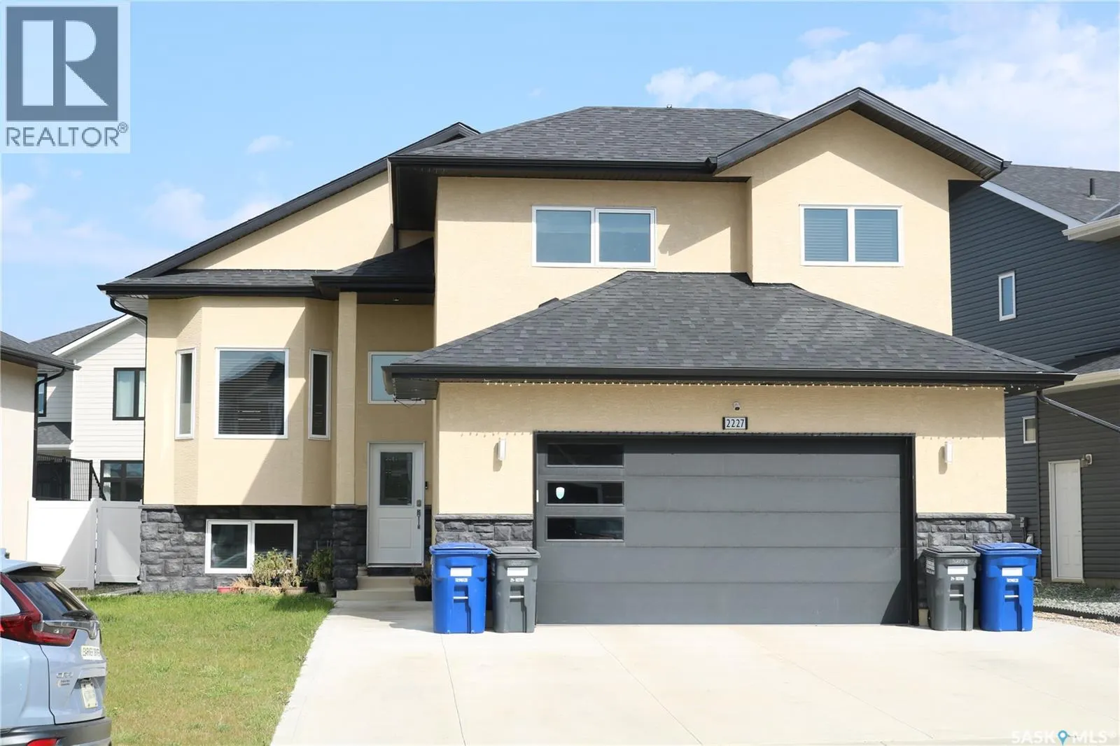 2227 Rosewood DRIVE