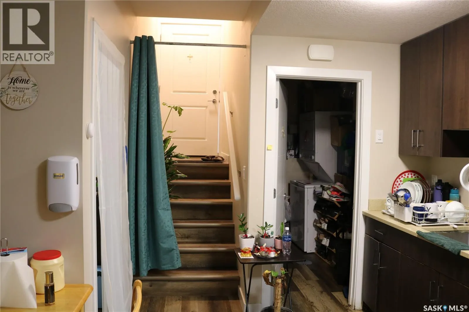 2227 Rosewood DRIVE