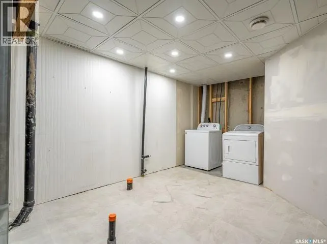 43 2400 Tell PLACE