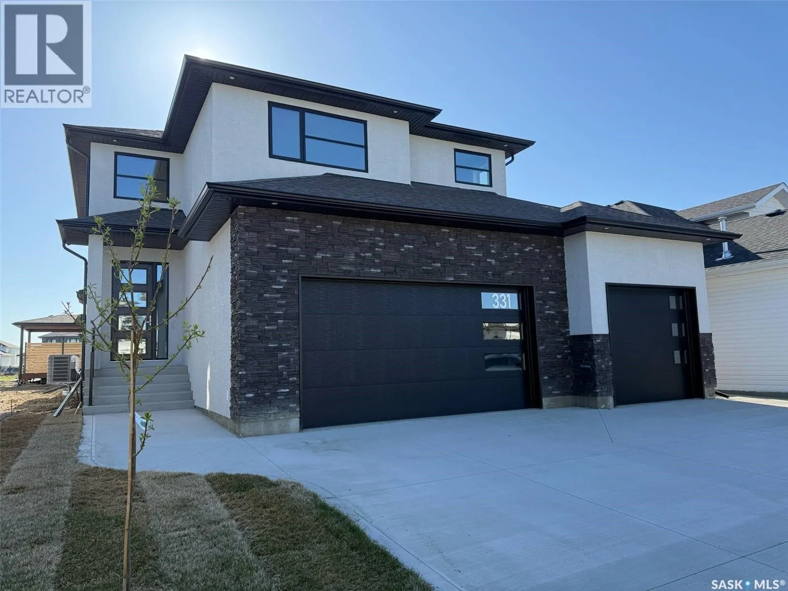 331 Woolf BAY