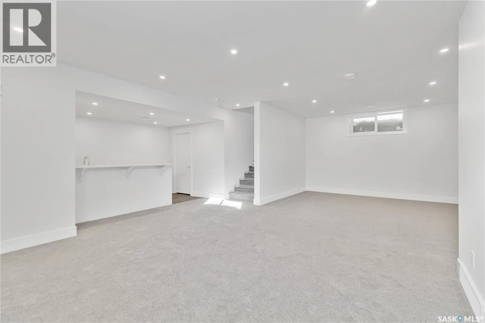 331 Woolf BAY