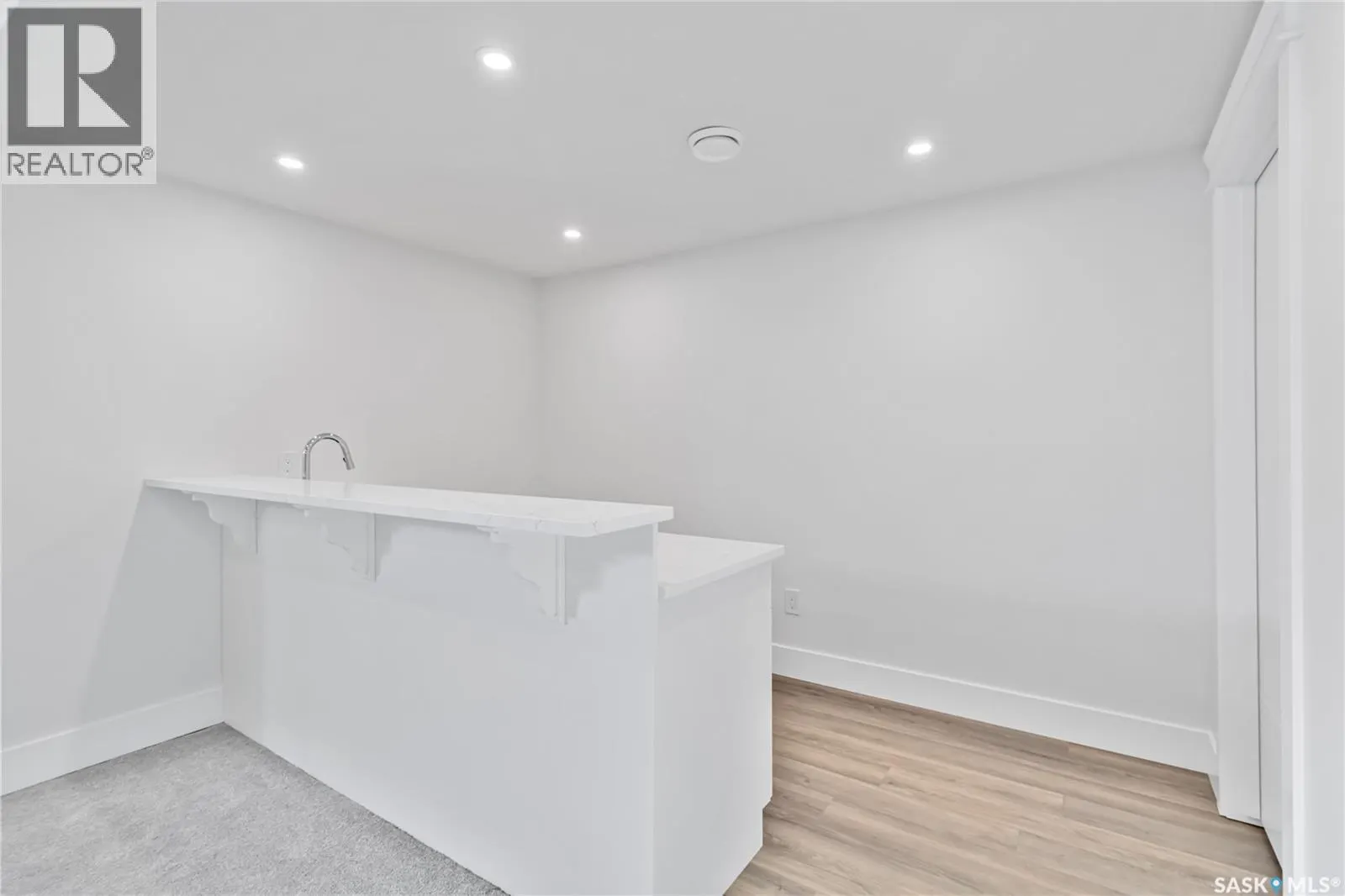 331 Woolf BAY