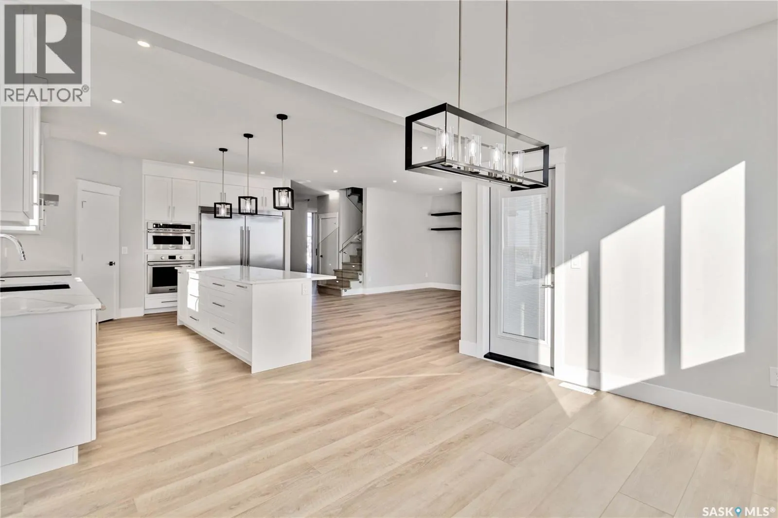 331 Woolf BAY