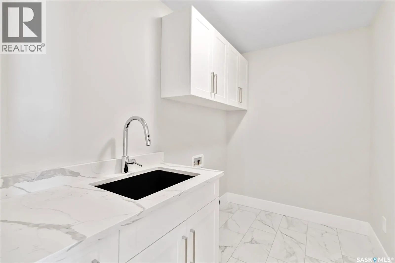 331 Woolf BAY