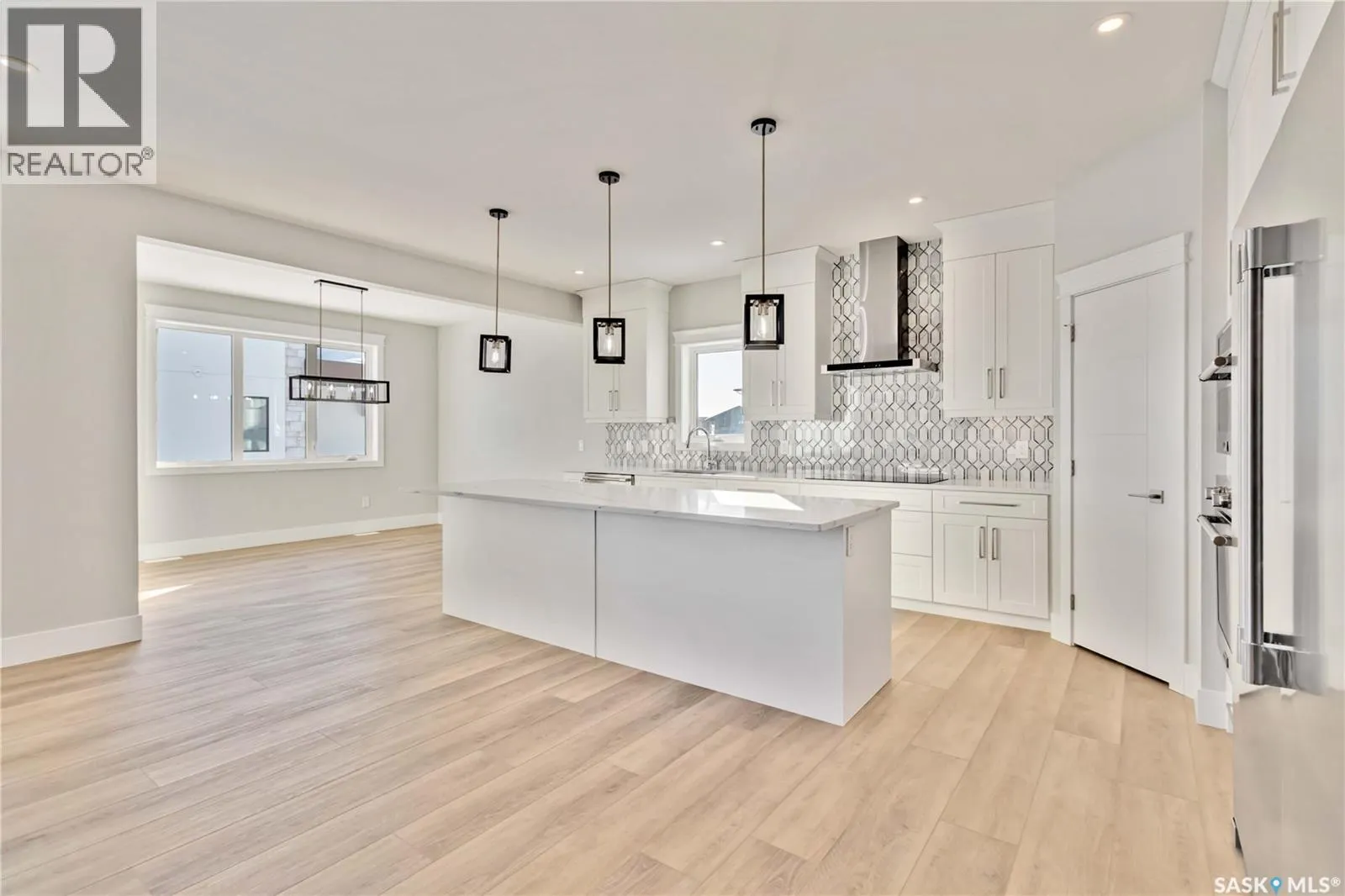 331 Woolf BAY