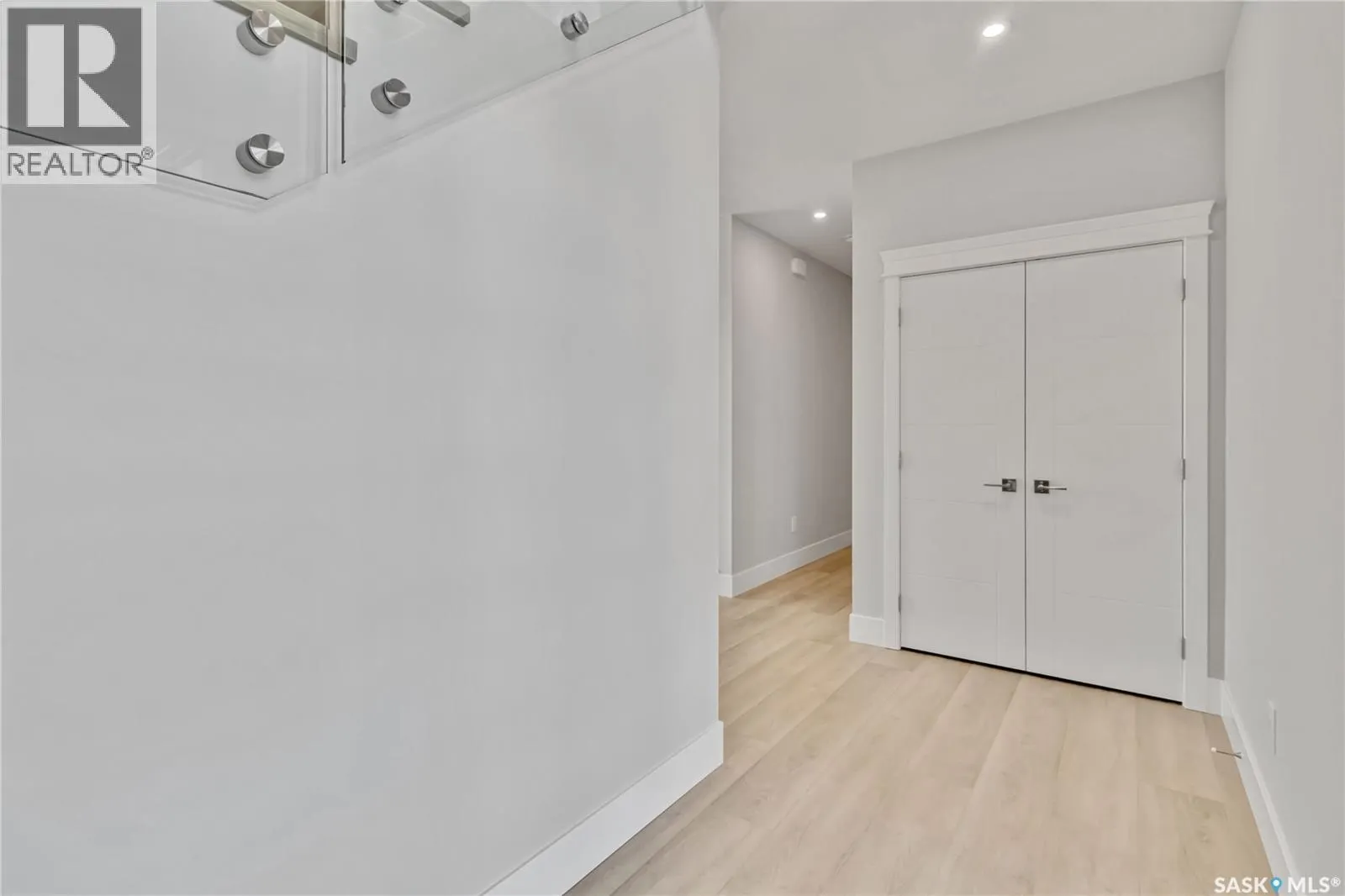 331 Woolf BAY