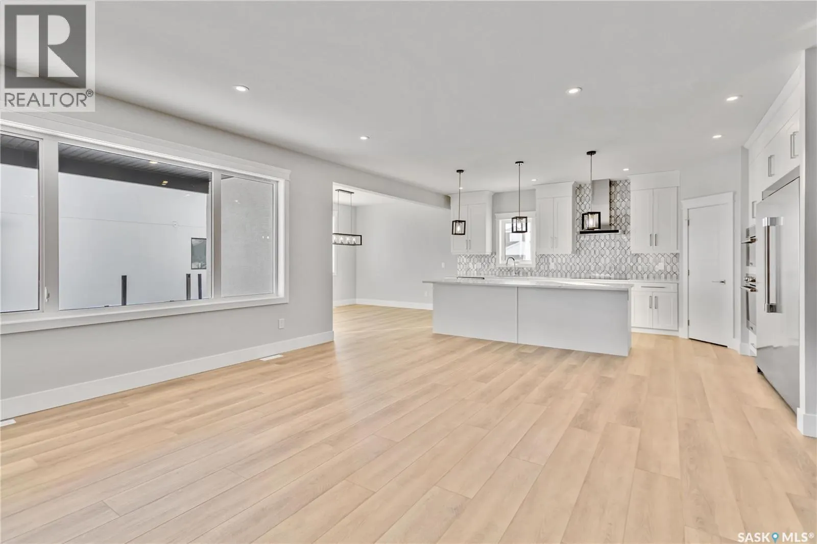 331 Woolf BAY