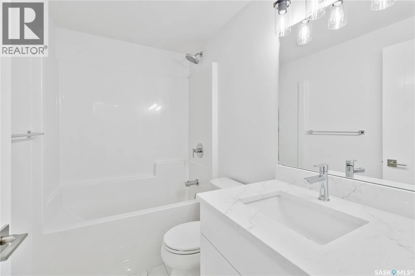 331 Woolf BAY