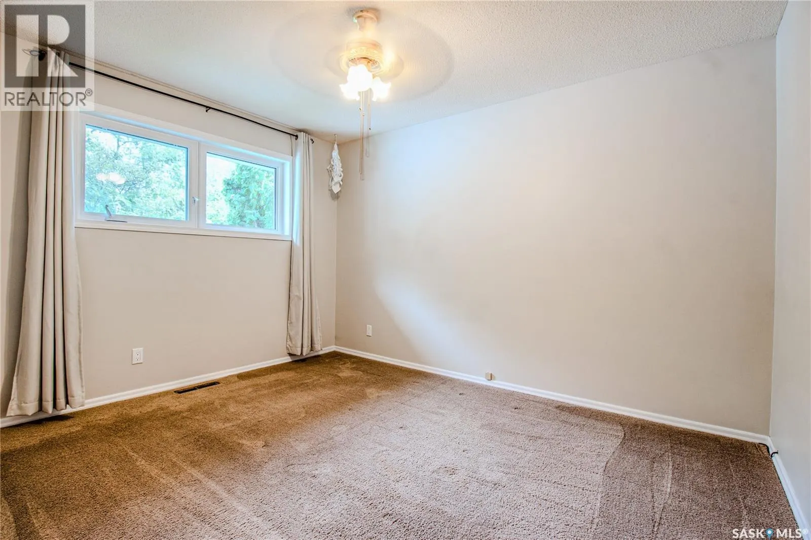 61 Sparling CRESCENT
