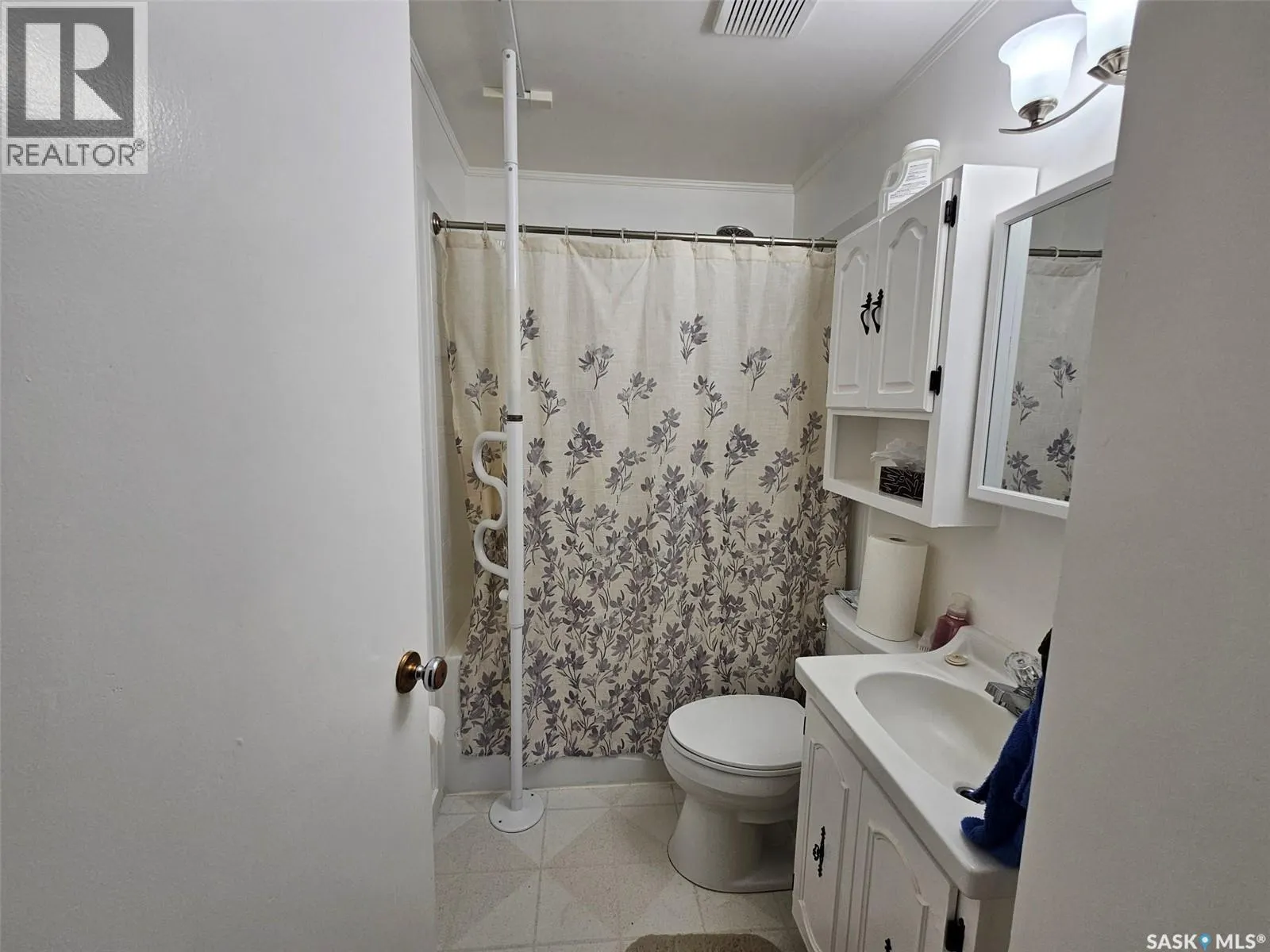 311 6th STREET W