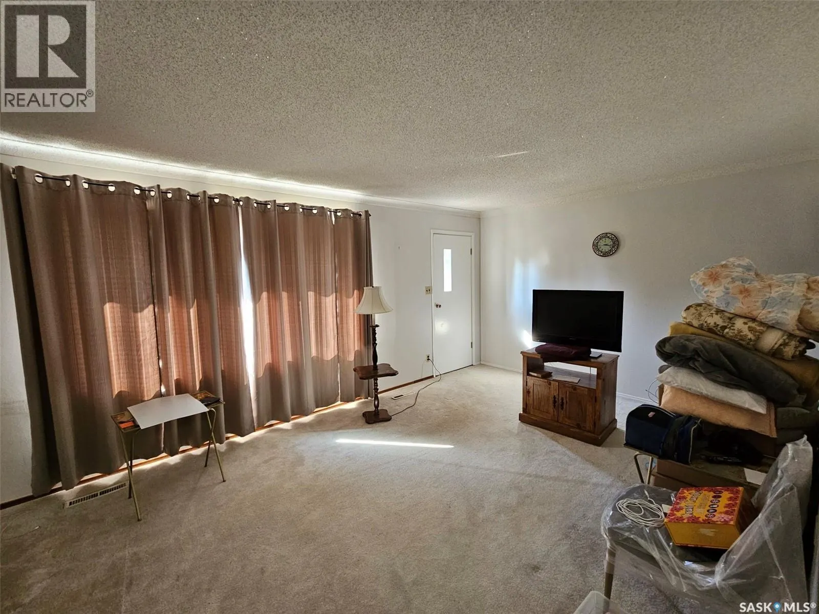 311 6th STREET W