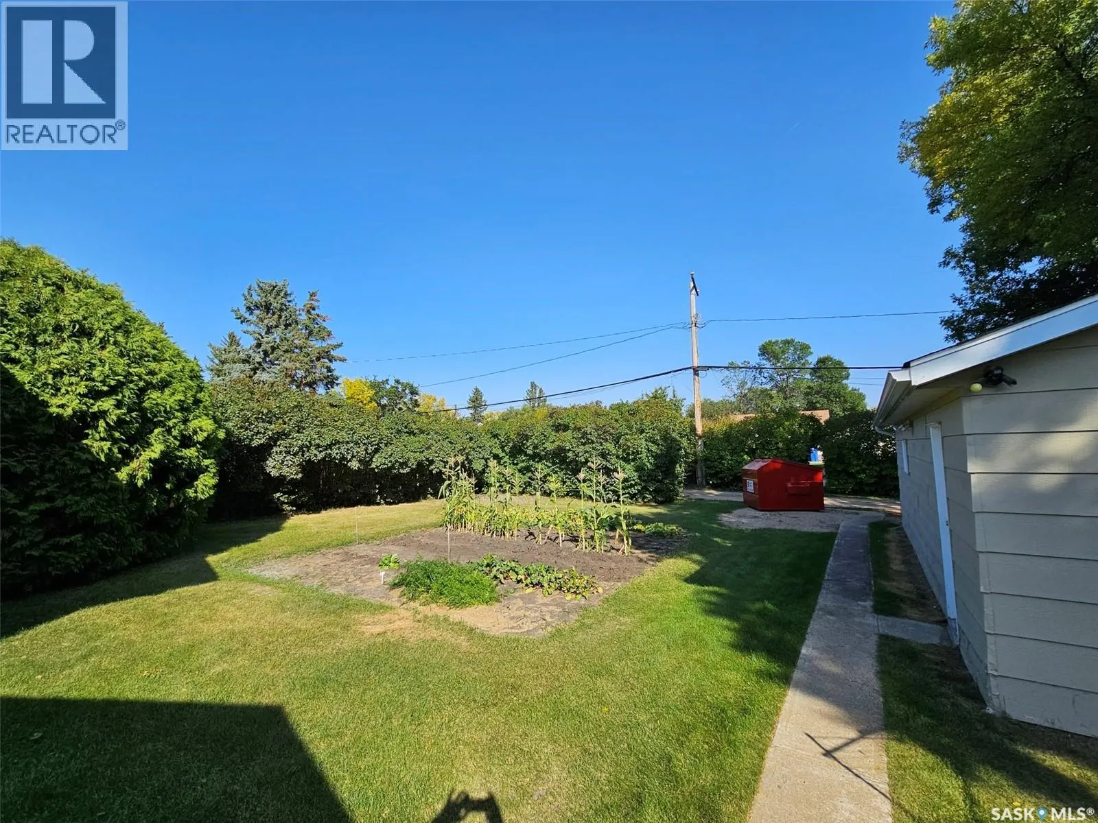 311 6th STREET W