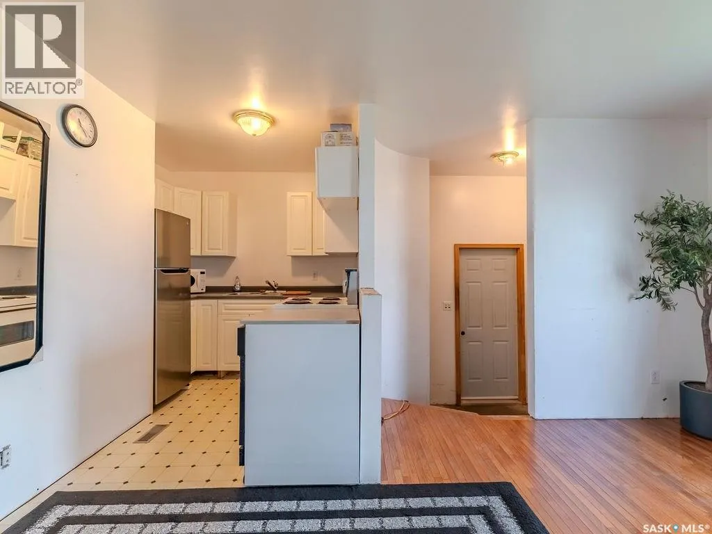 90 2nd STREET