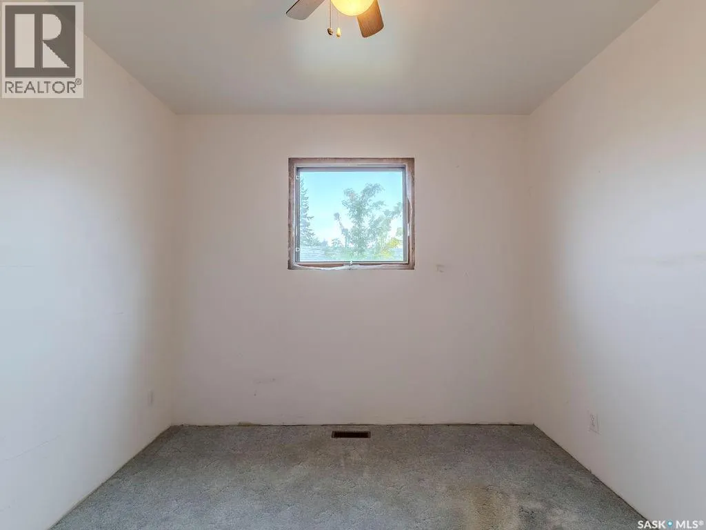 90 2nd STREET