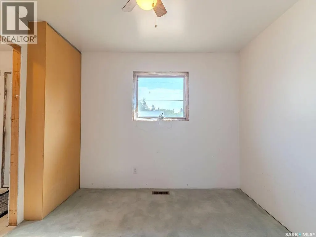90 2nd STREET