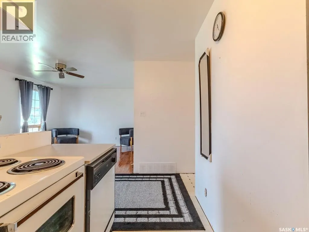 90 2nd STREET