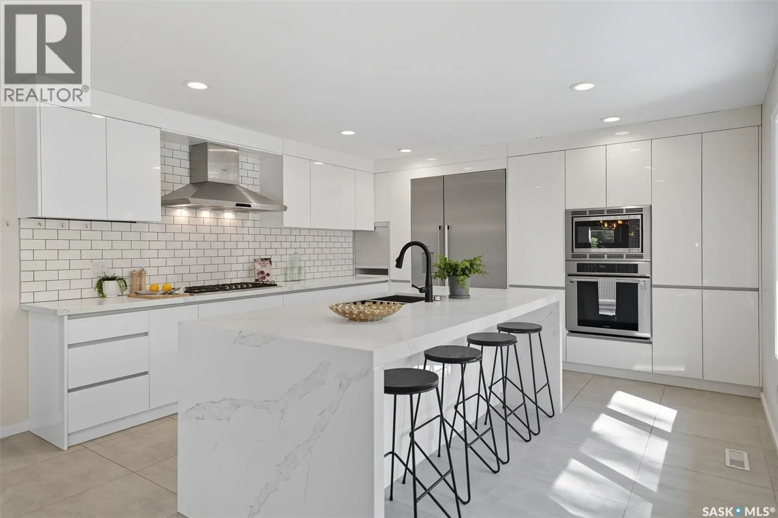 403 Braeside BAY