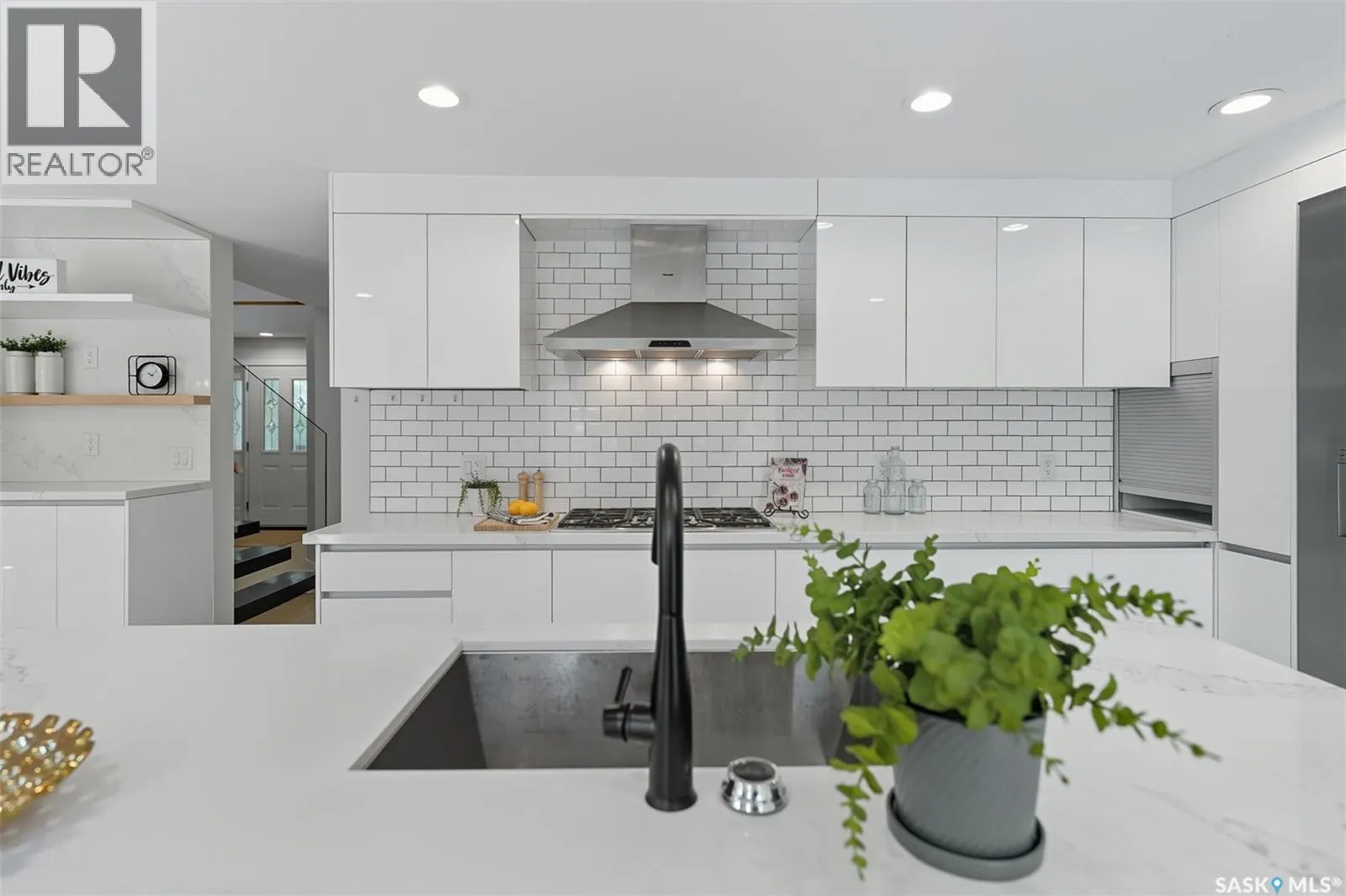 403 Braeside BAY
