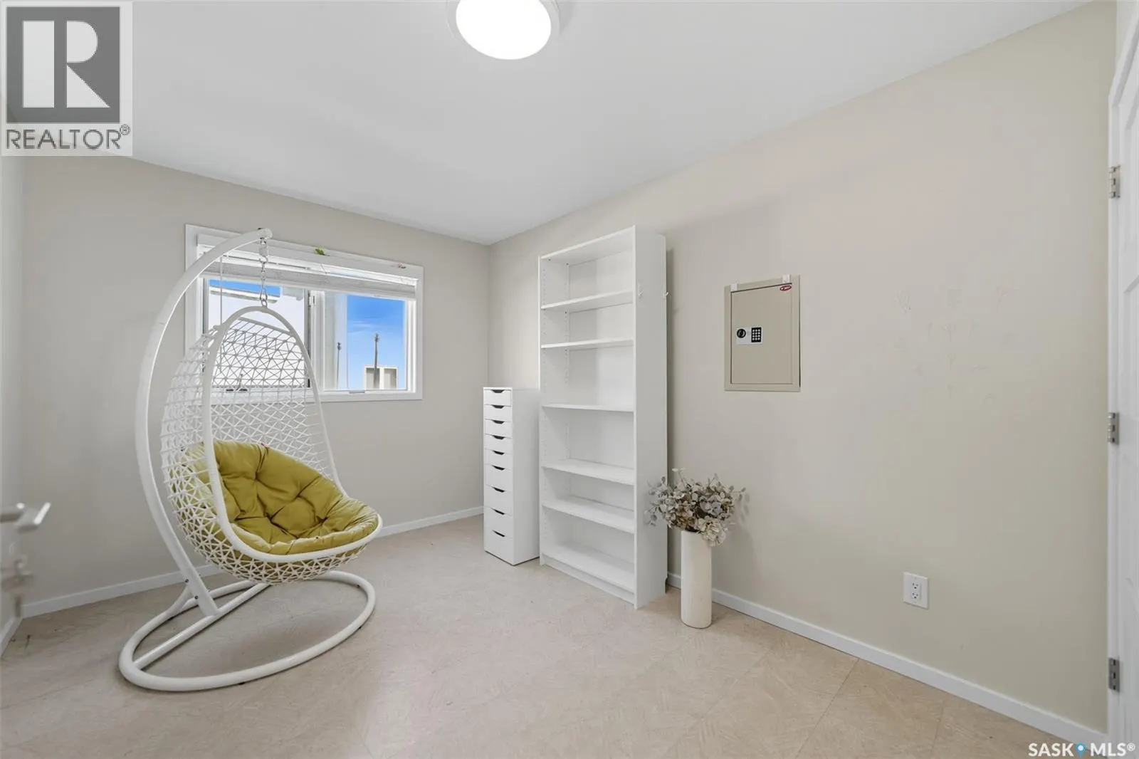 403 Braeside BAY