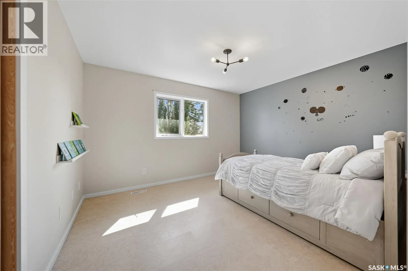 403 Braeside BAY