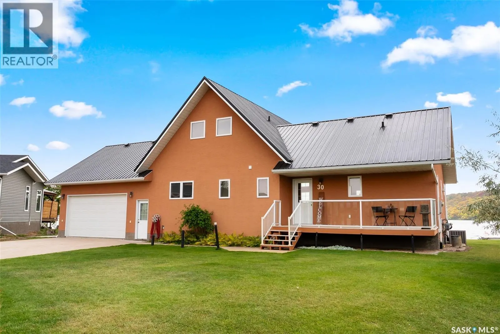 30 Larocque ESTATES