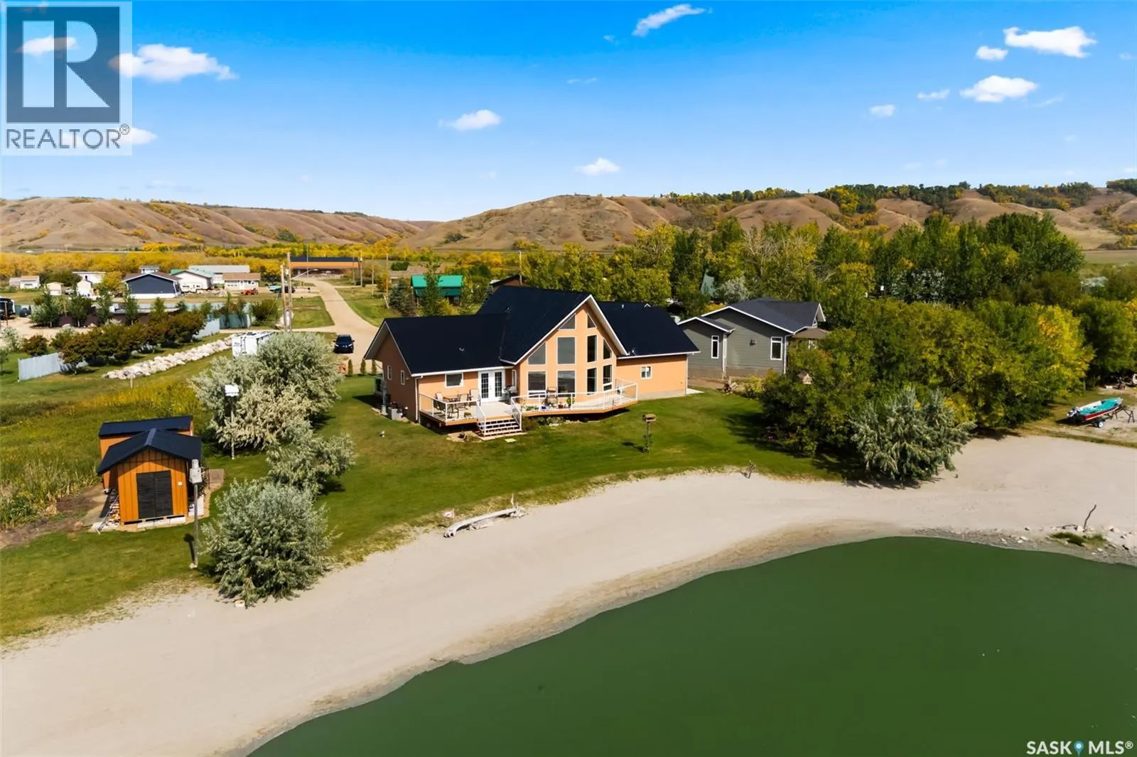 30 Larocque ESTATES