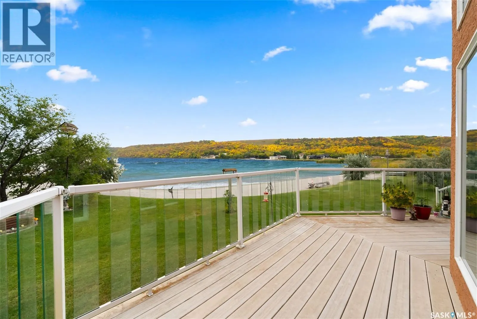 30 Larocque ESTATES