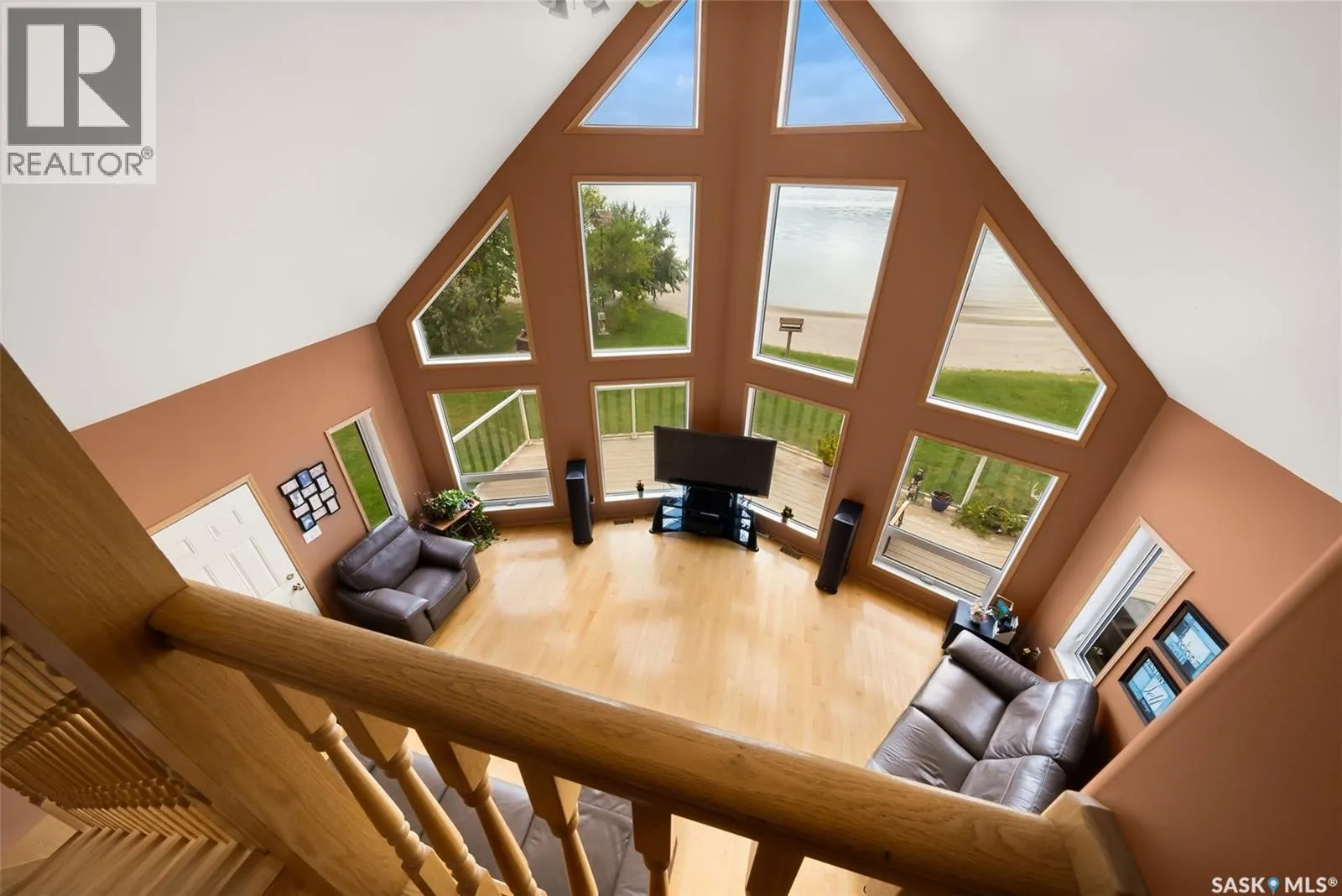 30 Larocque ESTATES