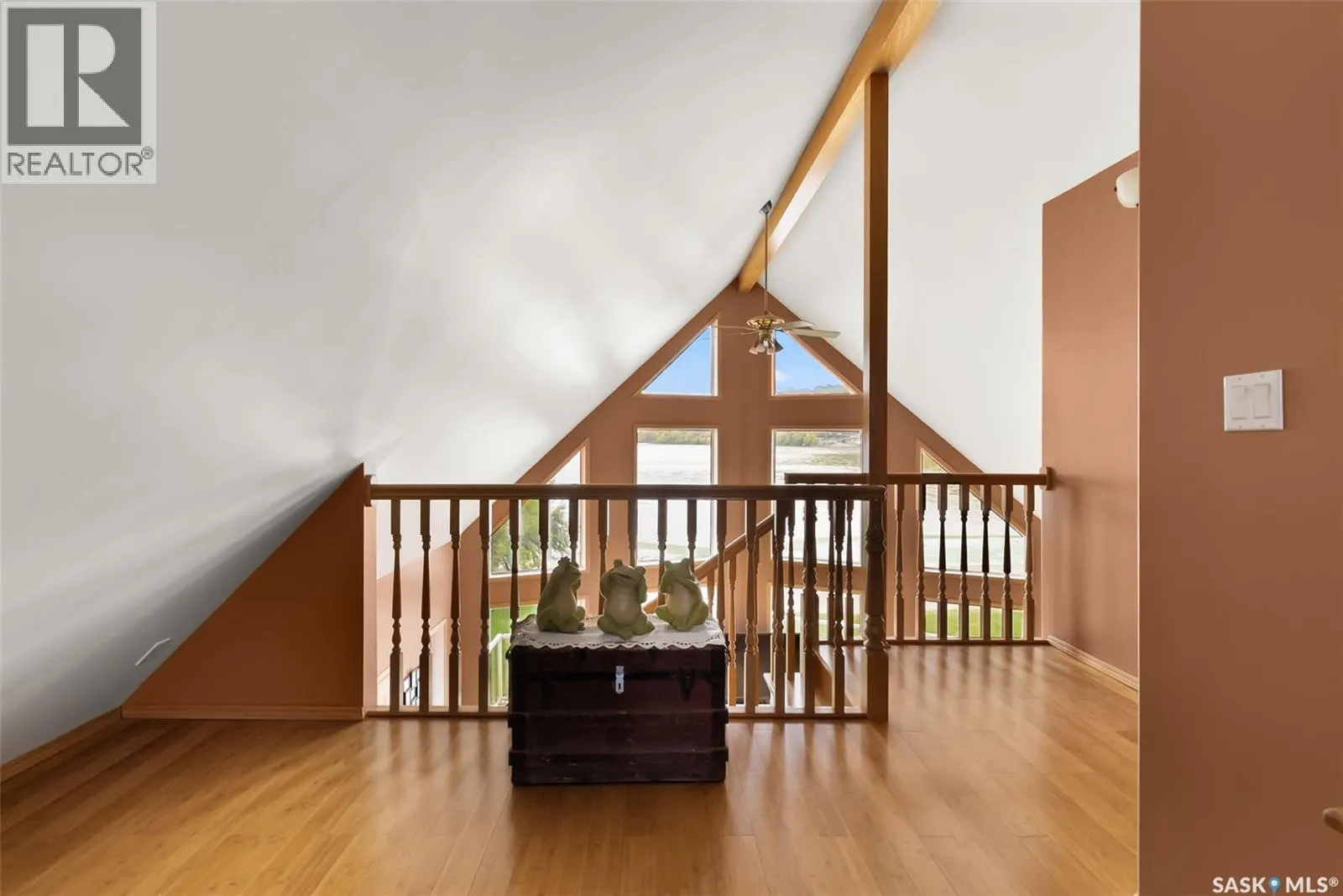 30 Larocque ESTATES
